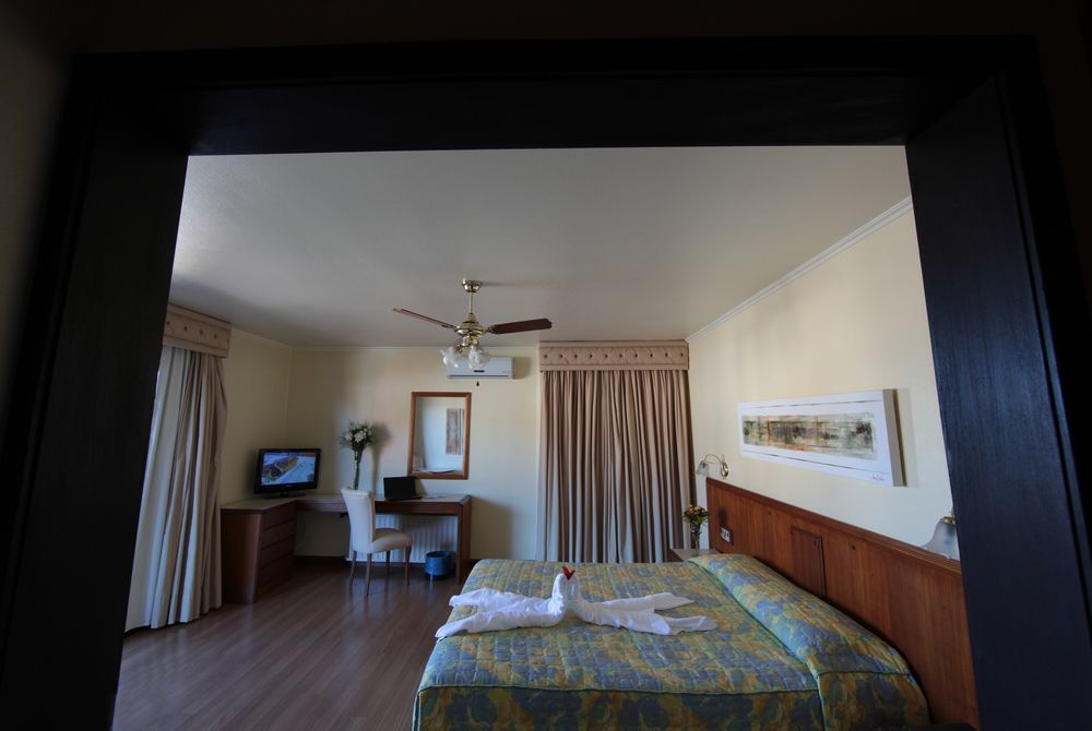 Serrazul Hotel Distributed By Intercity กรามาโด ภายนอก รูปภาพ